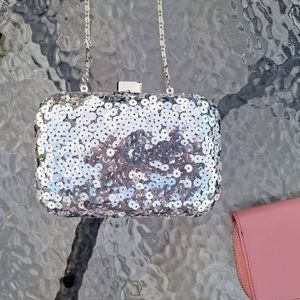 Jessica McClintock - SILVER CLUTCH BAG WITH RHINESTONE CLASP - NEW WITHOUT TAG